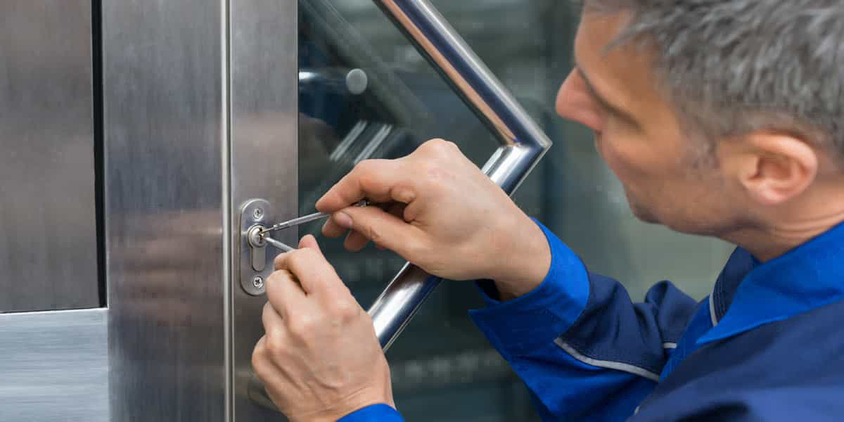 Ouverture de porte   : service disponible 24h/24, 7j/7